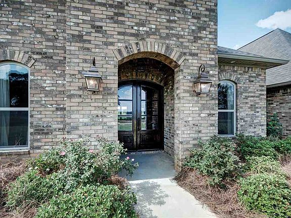 2nd image of 105 Sky Lake Dr