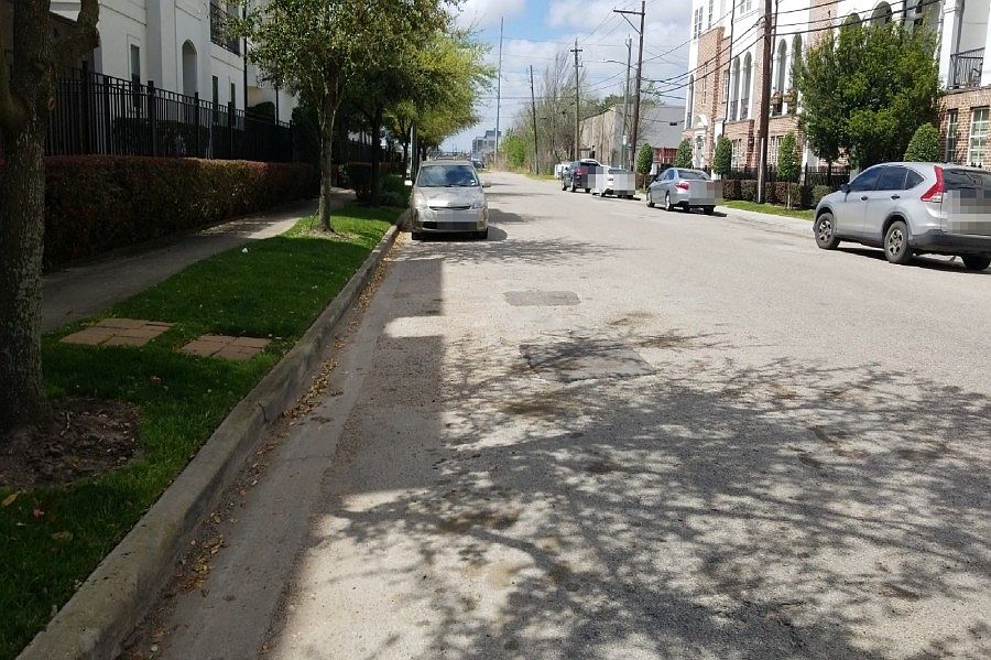 2nd image of 1833 Dart St