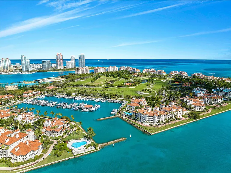 5242 Fisher Island Dr #5242 — Photo 59
