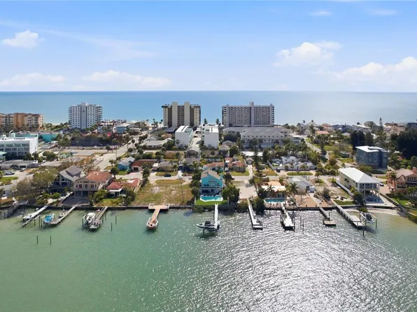 15424 2nd St E, Madeira Beach, FL 33708