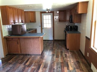 1445 6th St, Lakemore, OH
