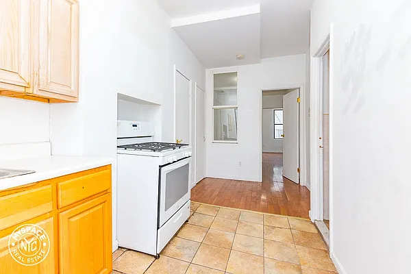 Rented by MySpaceNYC | media 27