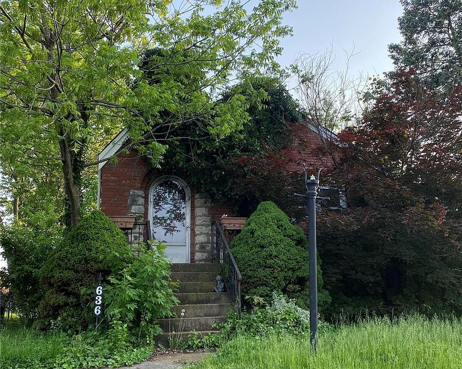 1st image of 636 Bellsworth Dr