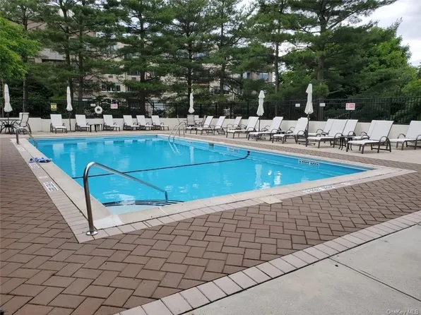 701 Pelham Road #5H, New Rochelle, NY 10805