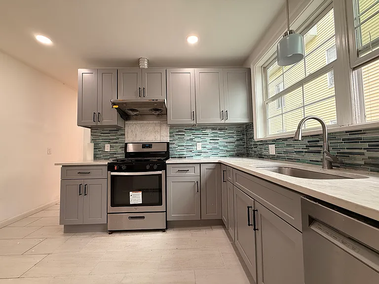 345-347 Medford St #1 — Photo 1