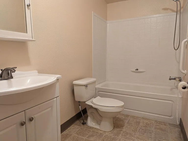 505 Mount Olympus Ave SE — Photo 22