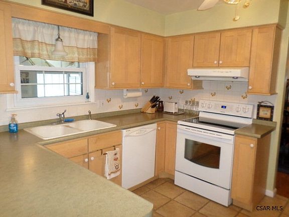 4th image of 316 Terlyn Dr