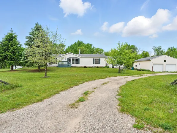 14071 Shaner Ave NE, Cedar Springs, MI 49319