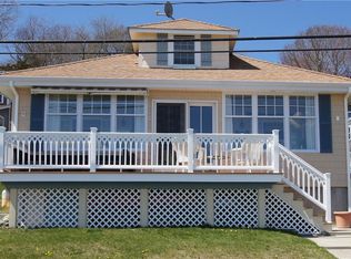 388 Narragansett Blvd, Portsmouth, RI 02871