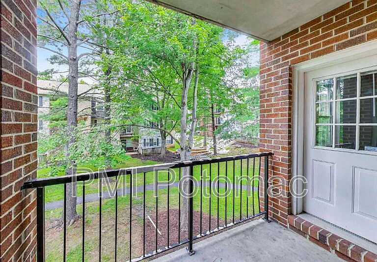 18310 Streamside Dr #203 — Photo 6