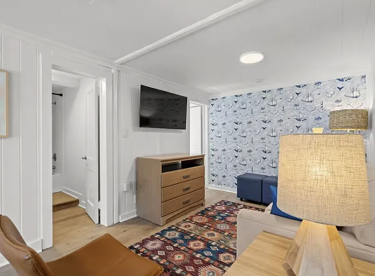 Perrin Dr — Photo 16