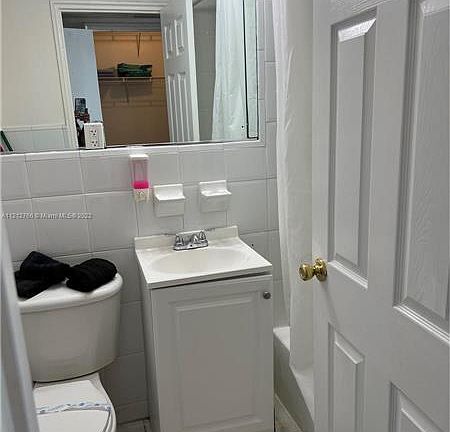 5th image of 6345 Collins Ave APT 408