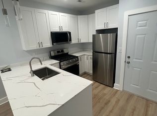 3718 W Belmont Ave #2R, Chicago, IL 60618