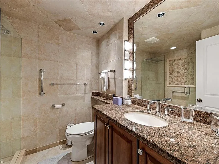 4031 Gulf Shore Blvd N #10C — Photo 32