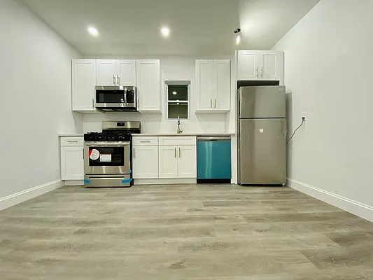 Rented by Blue Egg Realty Corp | media 2