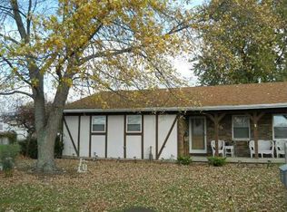 25 Lafayette Dr, Napoleon, OH 43545