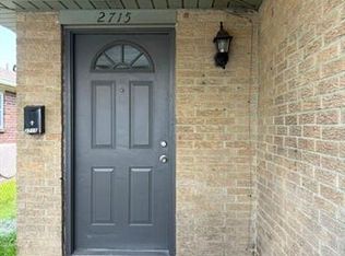 2715 Ridgefield Dr, Metairie, LA 70003