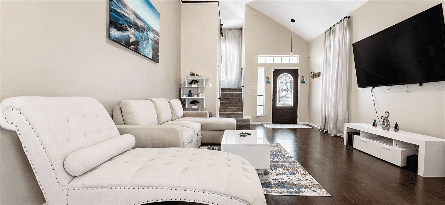 3 bed, 2.5 bath, 2218 sqft, $2,700 — Photo 4