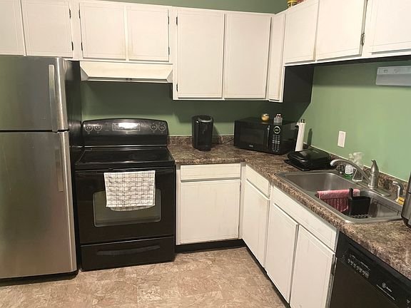 4th image of 22513 Jackson Ct APT 3F