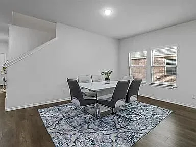 4 bed, 2.5 bath, 2642 sqft, $2,695 — Photo 4