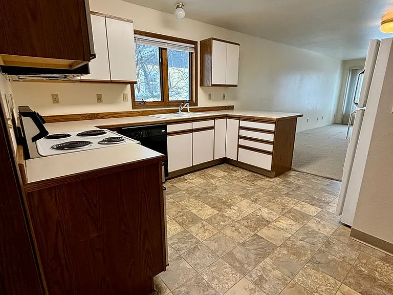 913 N. Park Ave — Photo 12