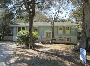109 Seagull Rd, Emerald Isle, NC 28594