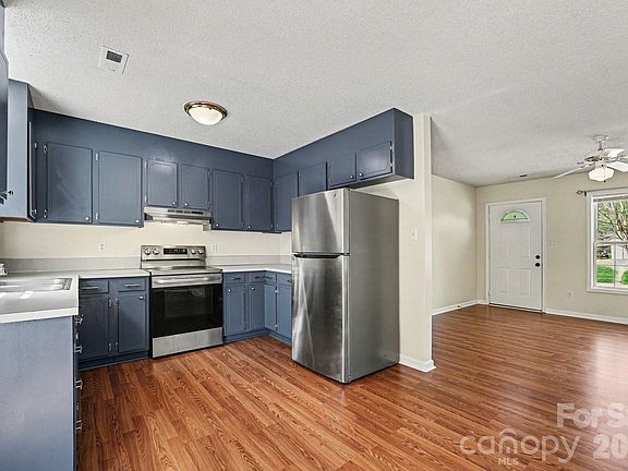 4th image of 4936 Tumbling Creek Rd