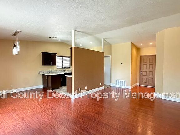 5th image of 82360 Priscilla Ct