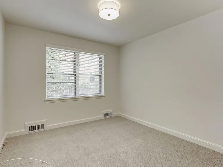5601 Pollard Rd — Photo 24