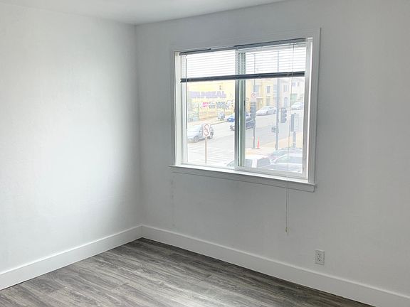 5th image of 950 Quintara St APT 3