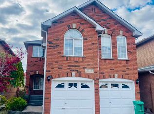 5316 Hollypoint Ave, Mississauga, ON L5V 2L3