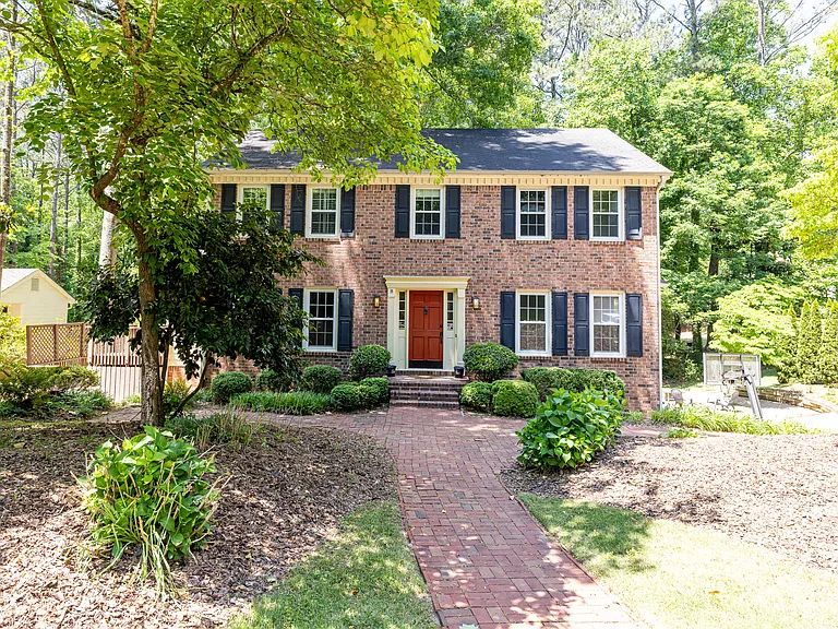 2124 Rockland Ct — Photo 8