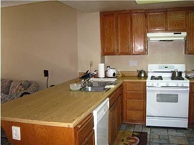 3rd image of 7930 Tinaja Ln