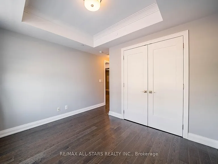 15 Stollery Pond Cres #305 — Photo 16