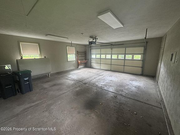5th image of 14 Orchard Ln