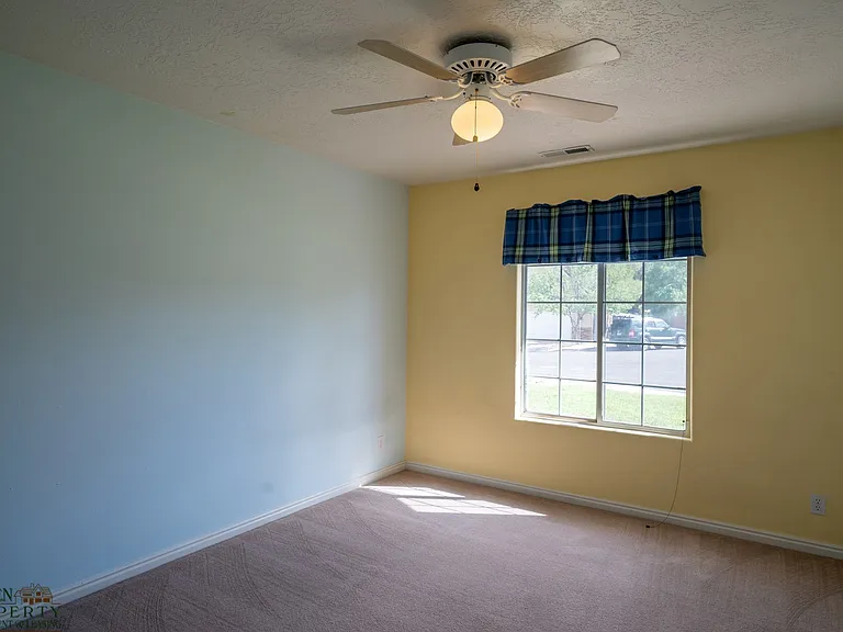 2342 W 1710 North Cir — Photo 27