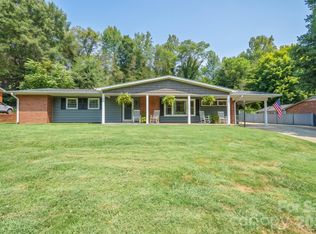 115 Eastwood Park Dr SE, Lenoir, NC 28645
