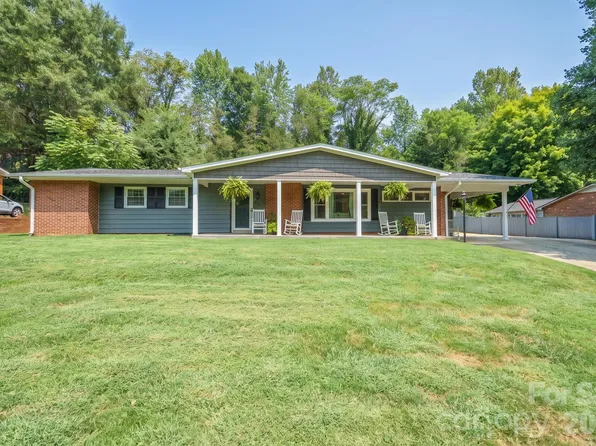 115 Eastwood Park Dr SE, Lenoir, NC 28645