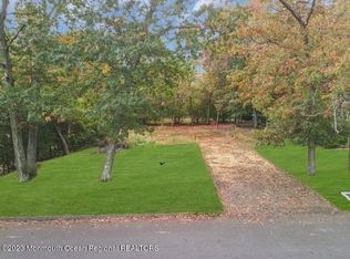 7 Galassi Ct, Jackson, NJ 08527