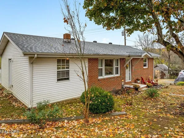 99 Templeton St, Spencer, TN 38585
