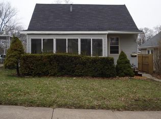 1244 19th Ave SW, Cedar Rapids, IA 52404