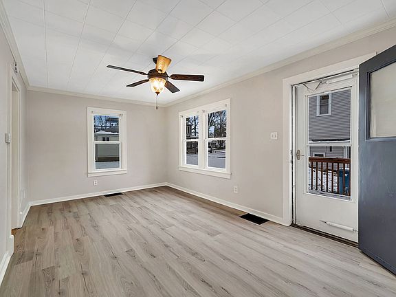 4th image of 1226 Wauponsee St