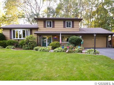 179 Black Walnut Dr, Rochester, NY, 14615