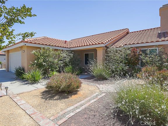 3rd image of 38104 Miramonte Ave