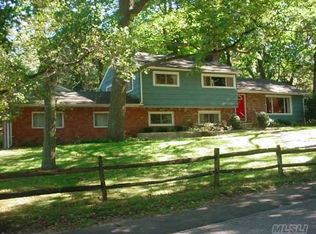 134 Bay Rd, Halesite, NY 11743