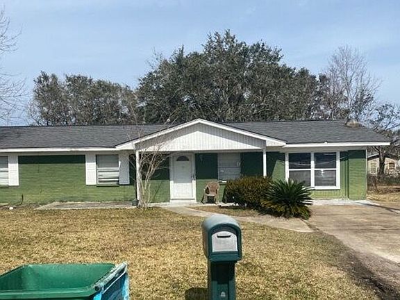 4th image of 4724 Cardinal Dr