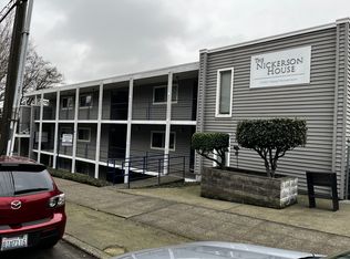 1030 W Nickerson St APT 4, Seattle, WA 98119