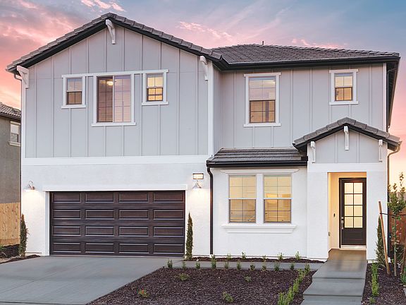 Modern Farmhouse 2-Car Garage Exterior
