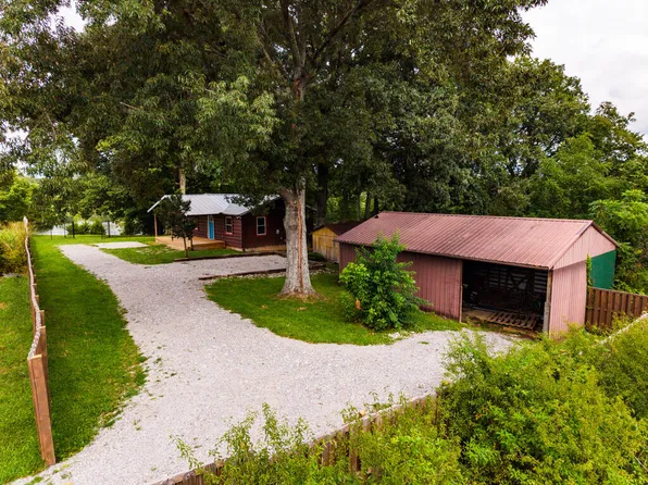 142 Poston Andrews Ln, Cookeville, TN 38506