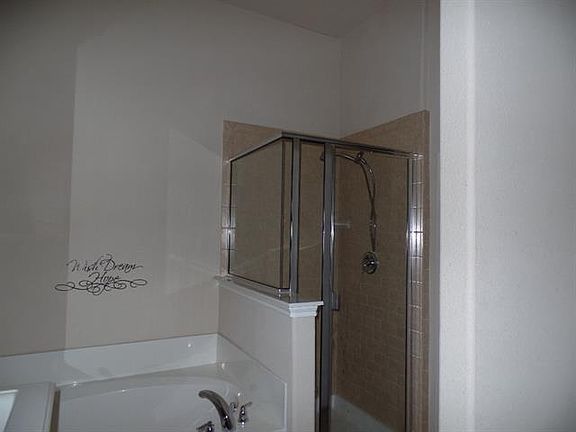 4th image of 2231 Colby Ln